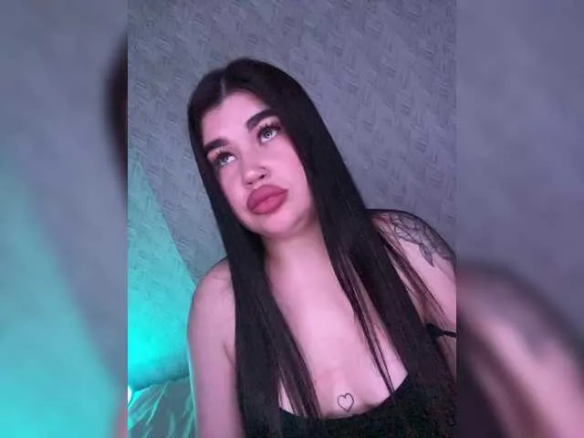 Live sex webcam photo for suchka-black- #291030838