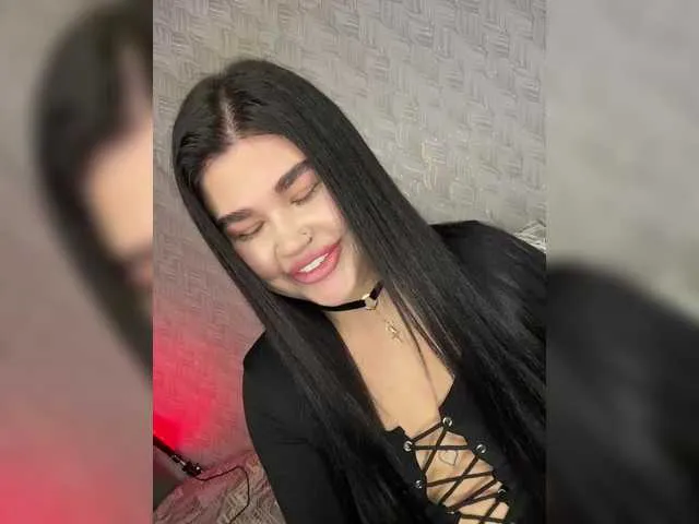 Live sex webcam photo for suchka-black- #292642991