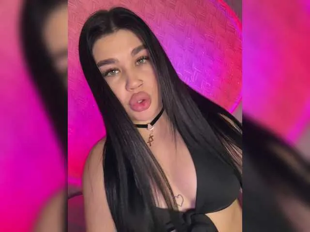 Live sex webcam photo for suchka-black- #292986216