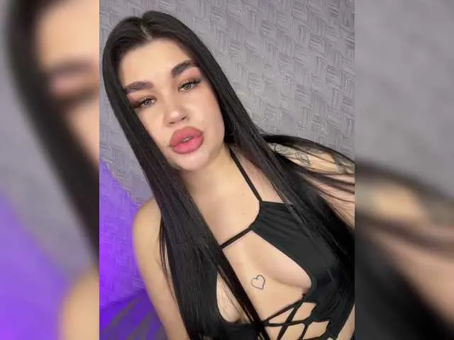 Live sex webcam photo for suchka-black- #293253957