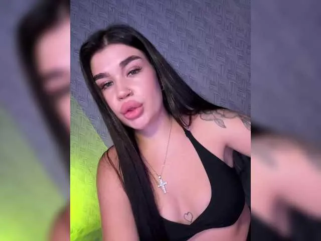 Live sex webcam photo for suchka-black- #293849288