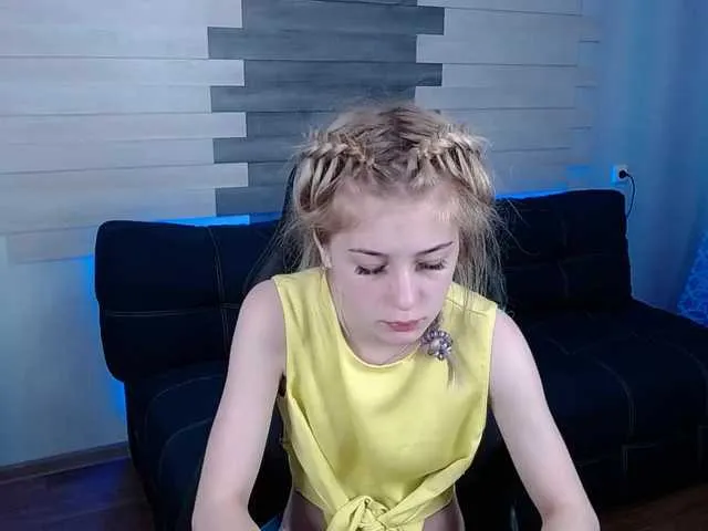 Live sex webcam photo for sugar-girls #273605135