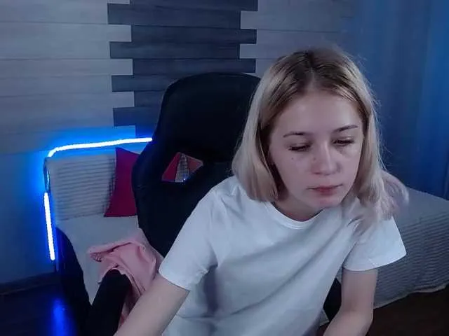 Live sex webcam photo for sugar-girls #273699264