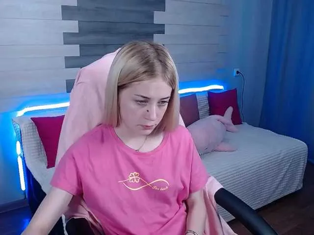 Live sex webcam photo for sugar-girls #273796953