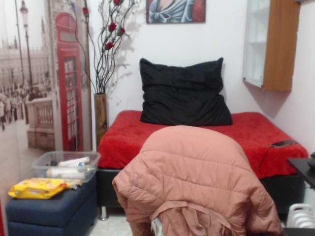 Live sex webcam photo for sugardoll30 #275974046