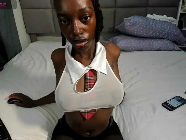 Live sex webcam photo for suhailasuus #277628997