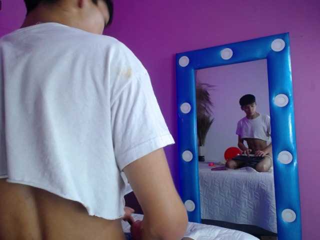 Live sex webcam photo for sumeer-lux #277693246