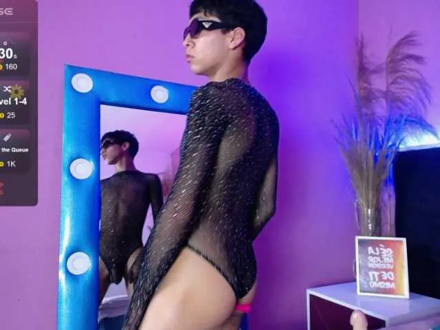 Live sex webcam photo for sumeer-lux #277794437