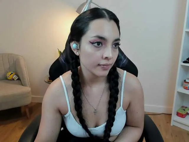 Live sex webcam photo for summerevans #290360218