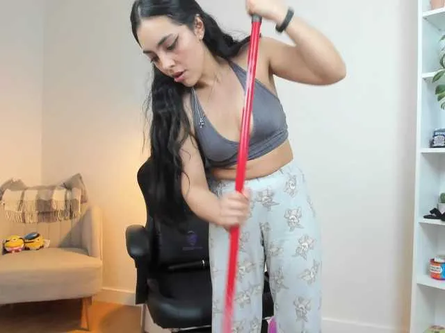 Live sex webcam photo for summerevans #290487248
