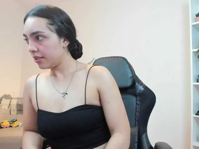 Live sex webcam photo for summerevans #290504699
