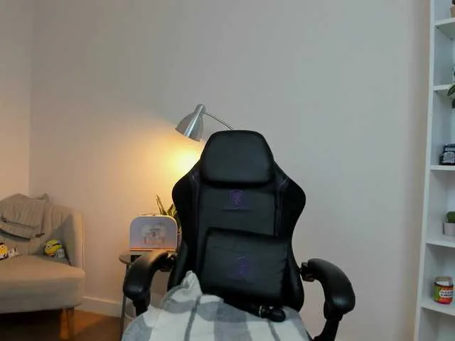 Live sex webcam photo for summerevans #290989503