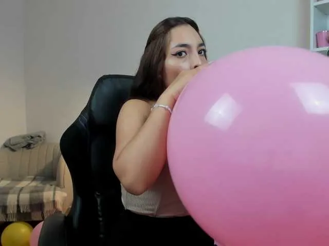 Live sex webcam photo for summerevans #291756775