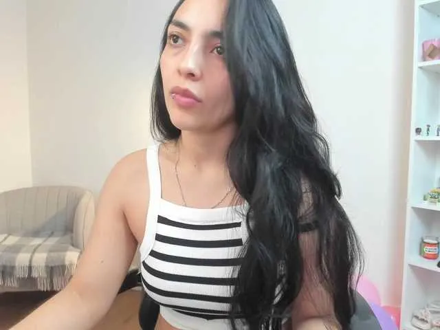 Live sex webcam photo for summerevans #292762360