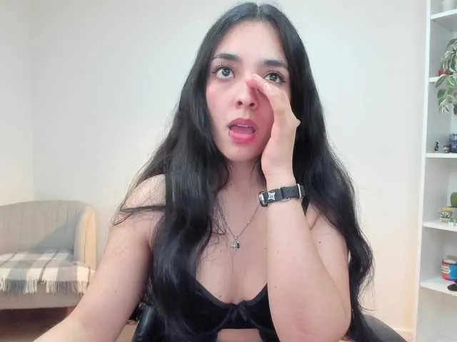 Live sex webcam photo for summerevans #293069882