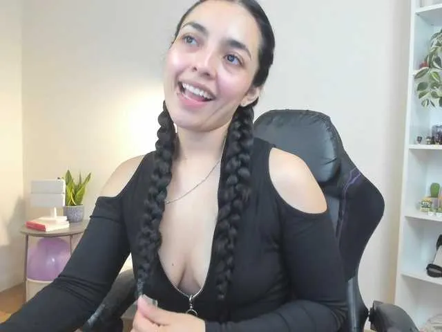 Live sex webcam photo for summerevans #293486175