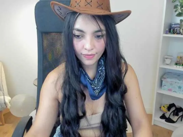 Live sex webcam photo for summerevans #294140143
