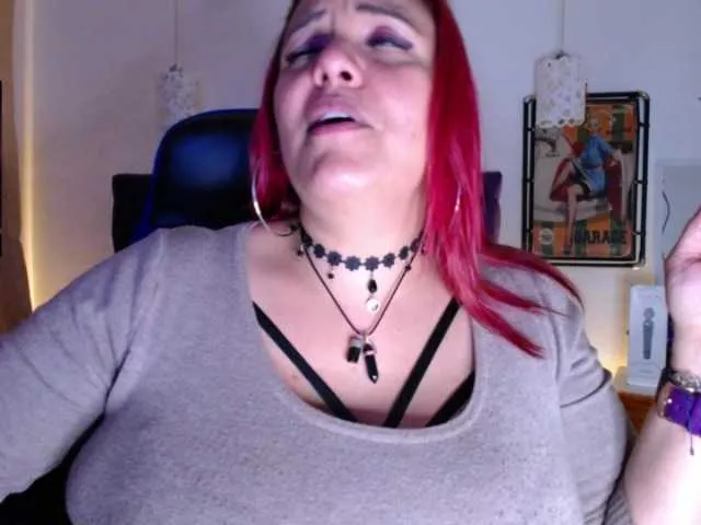Live sex webcam photo for summynov #274189446