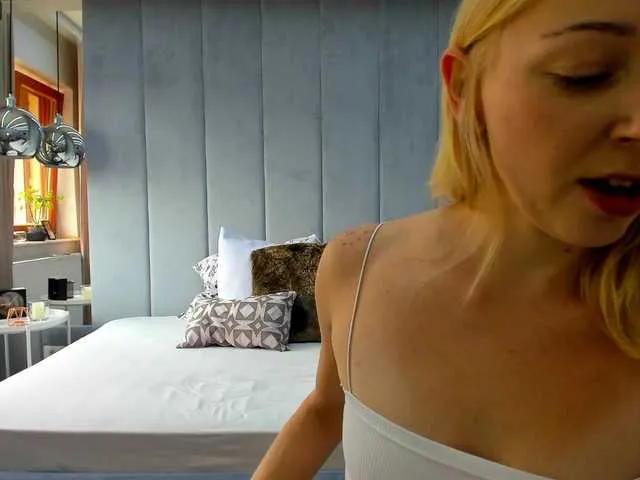 Live sex webcam photo for sundyrose #274328178