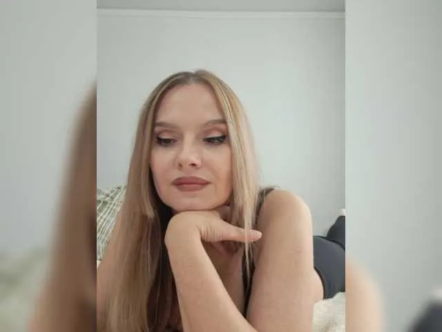 Live sex webcam photo for sura97 #277952234