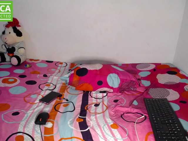 Live sex webcam photo for susana254 #292259680