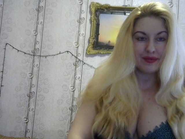 Live sex webcam photo for svetlana235 #271932979