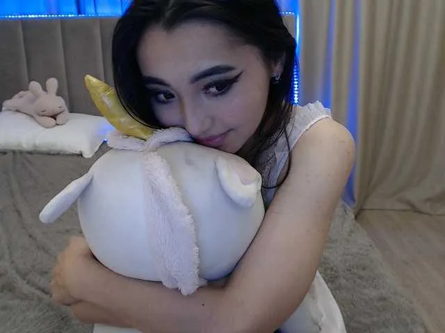 Live sex webcam photo for swanbella #273111667