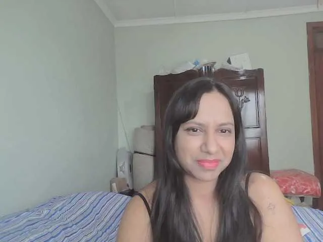 Live sex webcam photo for swaness10 #280490015