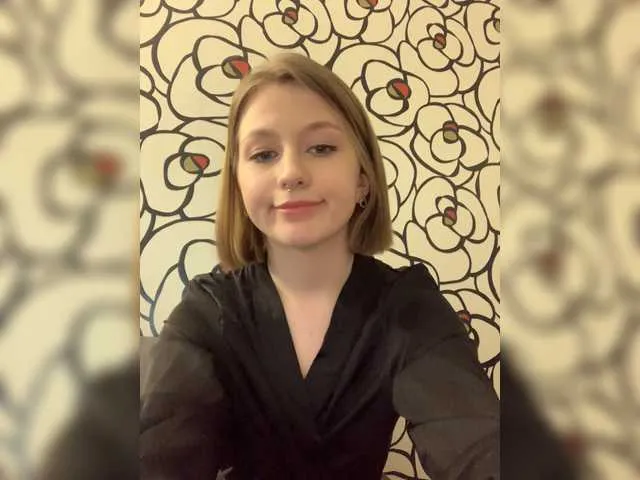 Live sex webcam photo for sweeetbun #273849410