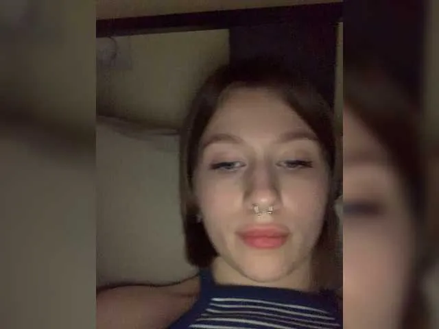 Live sex webcam photo for sweeetbun #273888688
