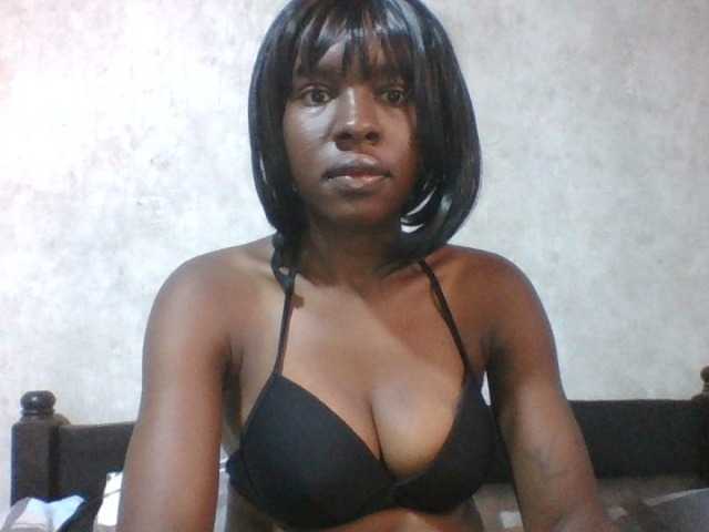 Live sex webcam photo for sweet-aaliya #294057873