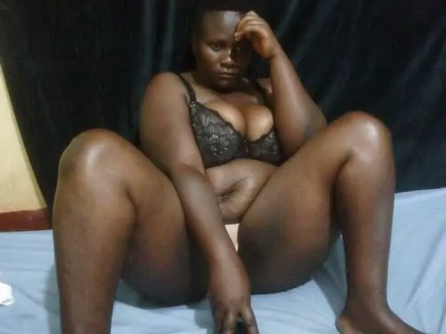 Live sex webcam photo for sweet-boobies #292463798
