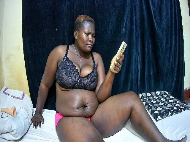 Live sex webcam photo for sweet-boobies #292809109