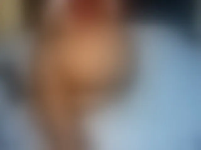 Live sex webcam photo for sweet-boobies #292859912
