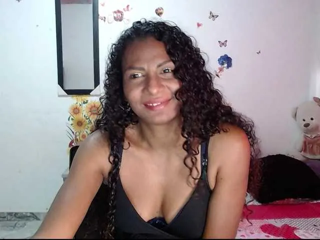 Live sex webcam photo for sweet-candyy7 #273051838