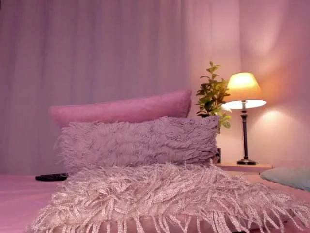 Live sex webcam photo for sweet-chelsy #290343425