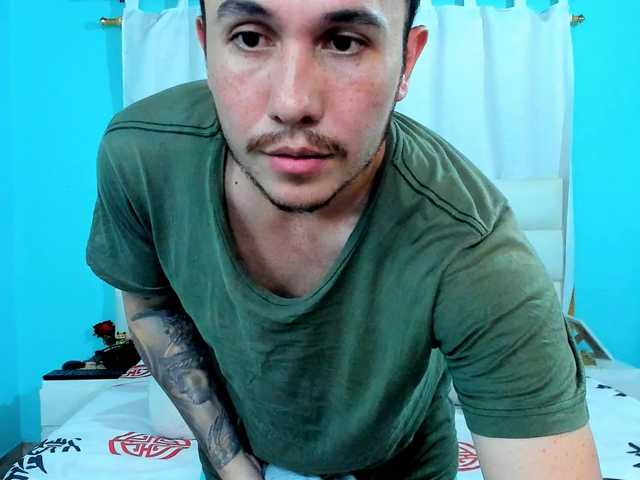 Live sex webcam photo for sweet-couple-latin #292227066