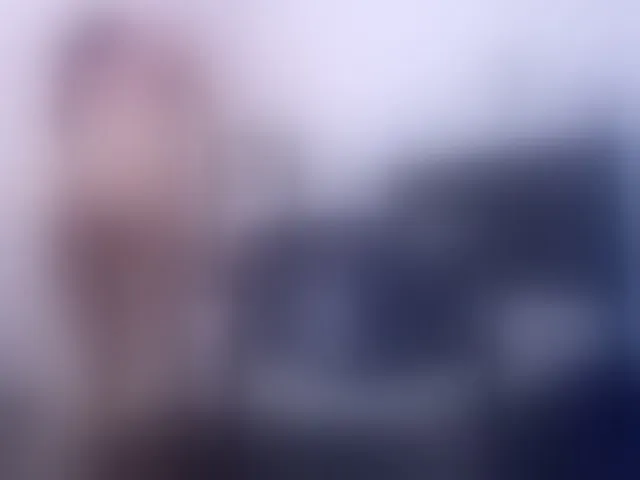 Live sex webcam photo for sweet-dani18 #277377243