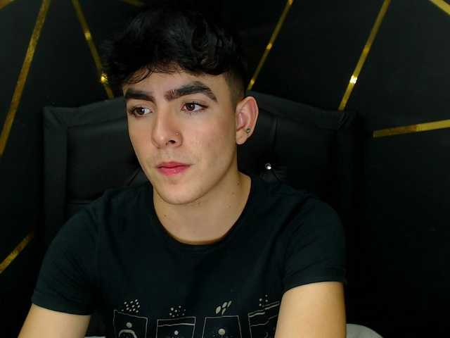 Live sex webcam photo for sweet-jeremyw #273413560