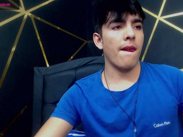 Live sex webcam photo for sweet-jeremyw #273638882