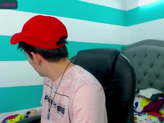 Live sex webcam photo for sweet-jeremyw #273777678