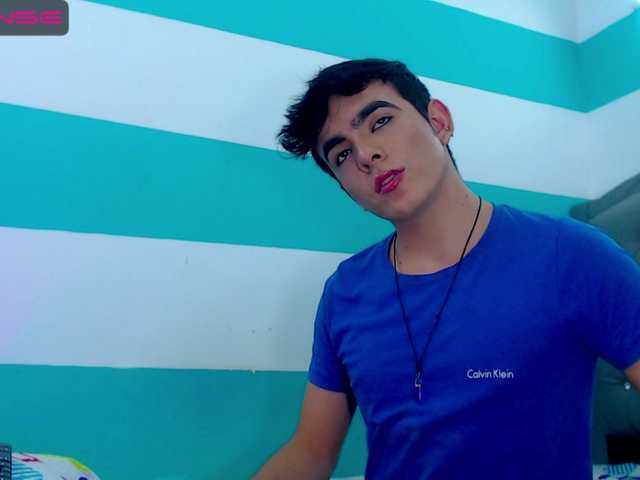 Live sex webcam photo for sweet-jeremyw #273805691