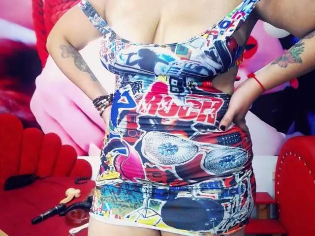 Live sex webcam photo for sweet-latina #271944036