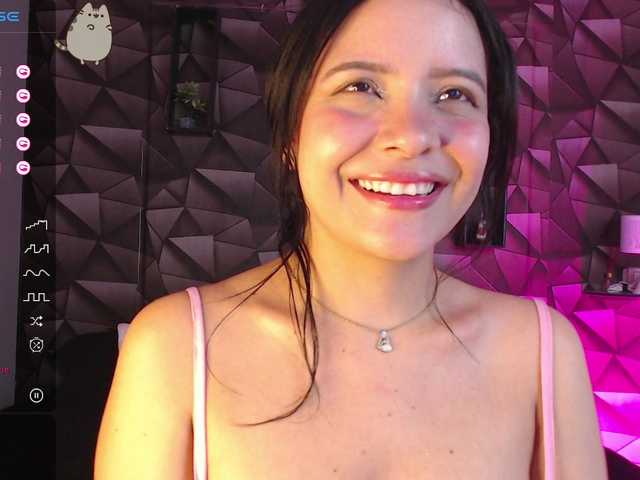 Live sex webcam photo for sweet-ludwika #276078187