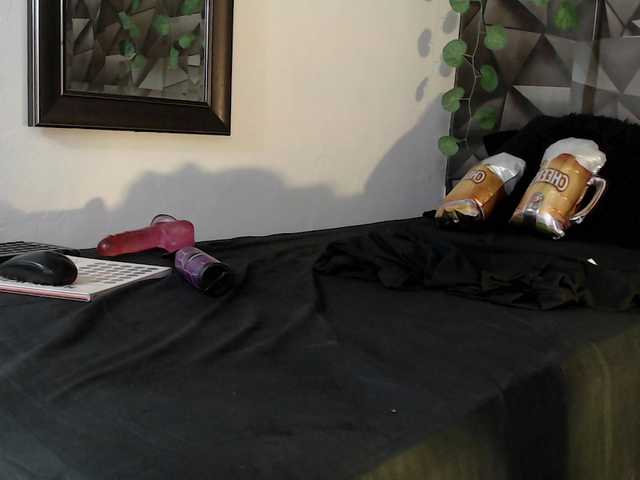 Live sex webcam photo for sweet-ludwika #276346669