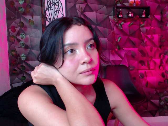 Live sex webcam photo for sweet-ludwika #276437781