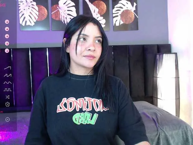 Live sex webcam photo for sweet-ludwika #277527607