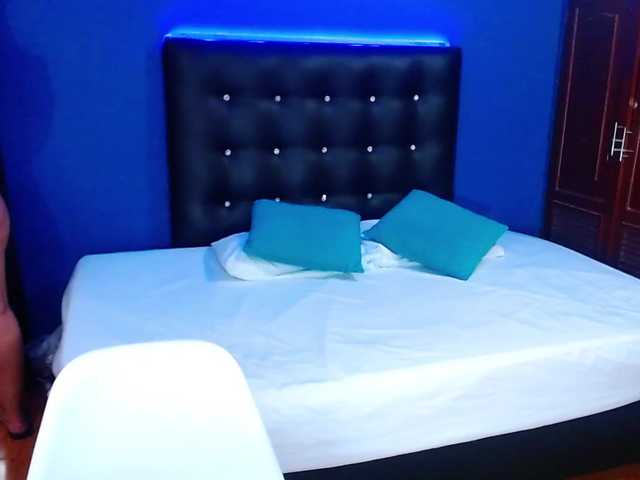 Live sex webcam photo for sweet-n-pink #272436987