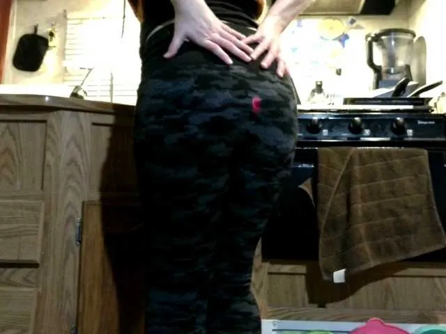 Live sex webcam photo for sweet-pair #290913399