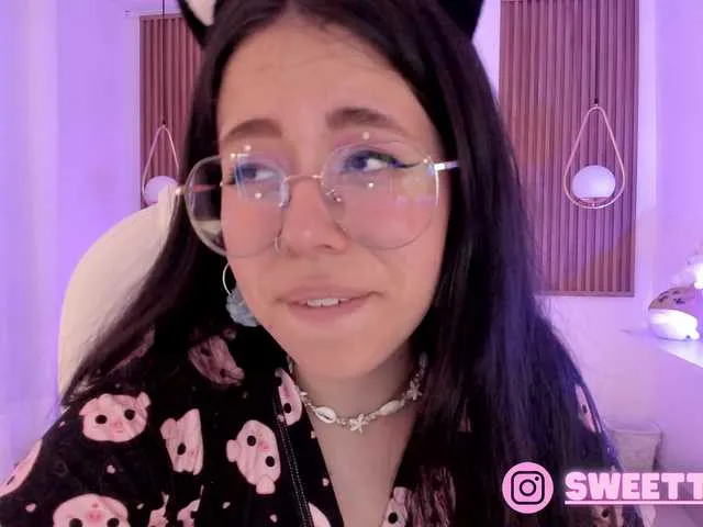 Live sex webcam photo for sweet-vera #277060508